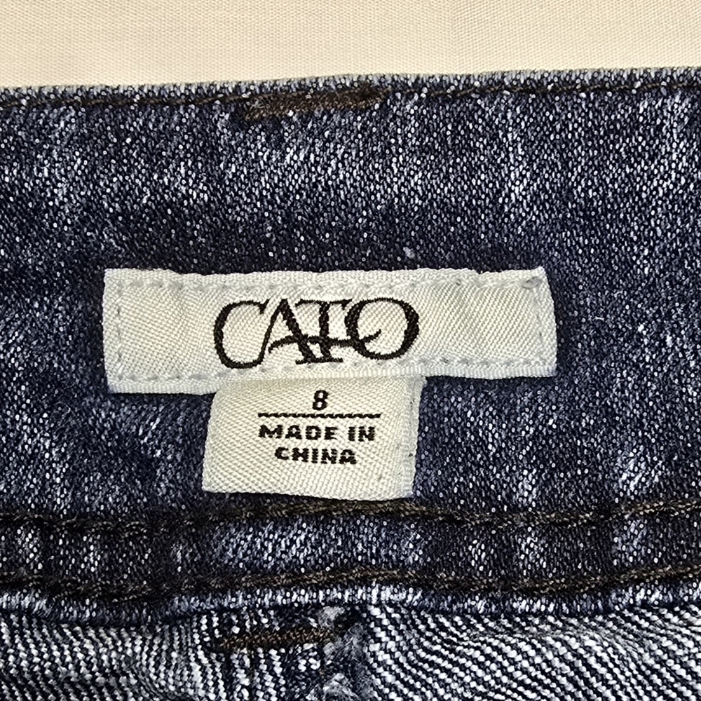 Cato Knee-Length Cuffed Midwash Jean Shorts Mid-rise Women's Size 8 - Picture 5 of 12